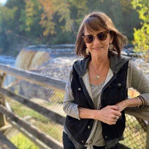 Meet your Posher, Wendy